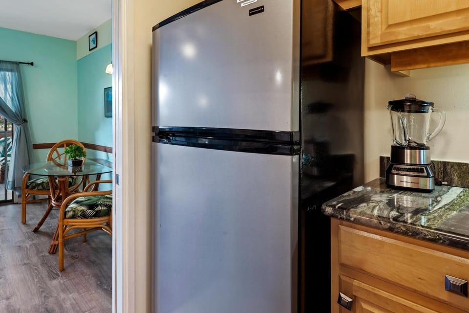 Condo, 1 Bedroom | Private kitchen | Fridge, oven, dishwasher, coffee/tea maker
