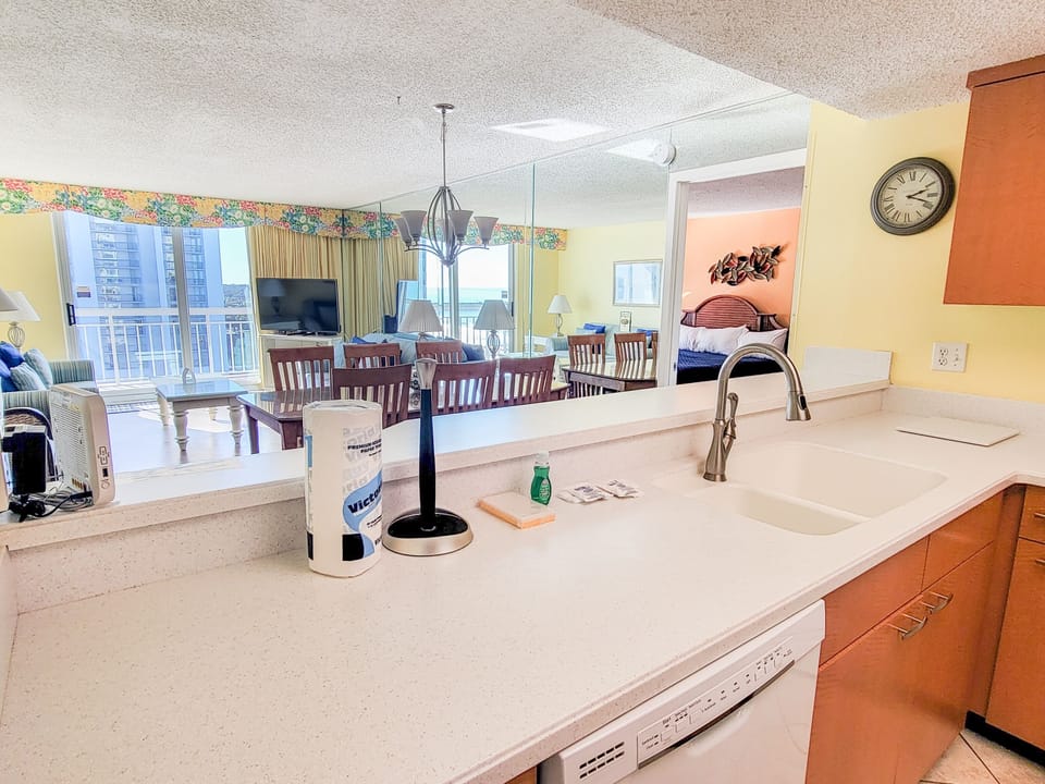 Condo, 2 Bedrooms | Private kitchen | Coffee/tea maker, fridge, oven, toaster
