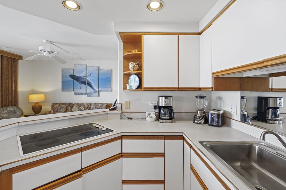 Condo, 1 Bedroom | Private kitchen | Coffee/tea maker, fridge, toaster