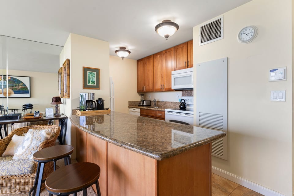 Condo, 1 Bedroom | Private kitchen | Coffee/tea maker, fridge, oven, toaster