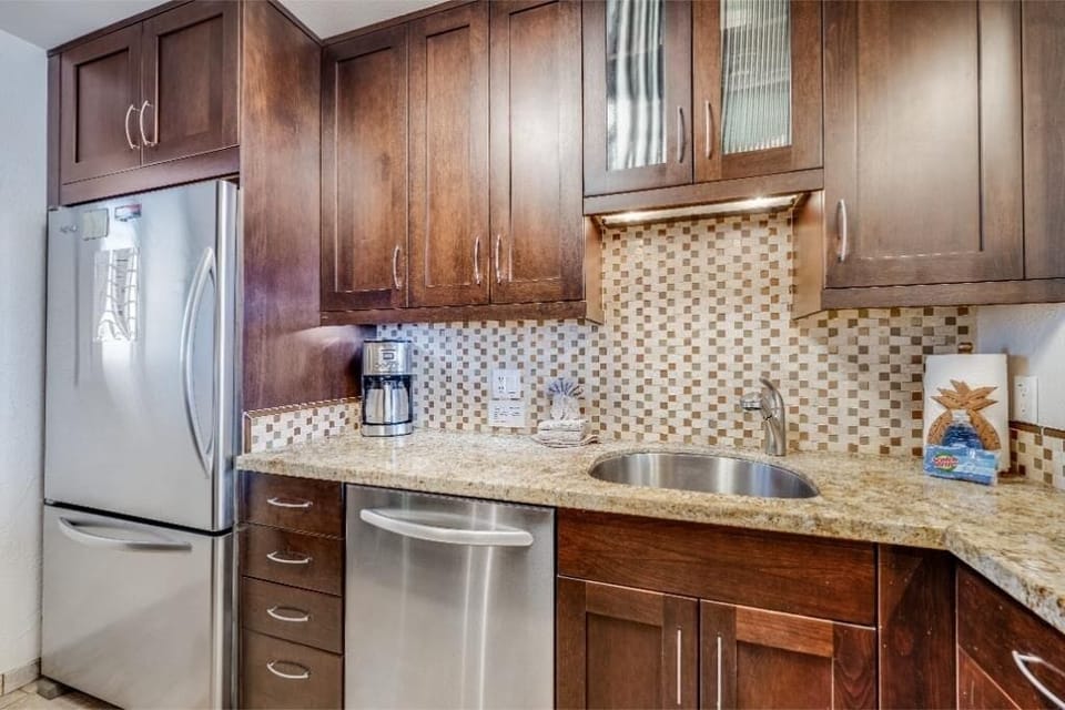 Condo, 3 Bedrooms | Interior