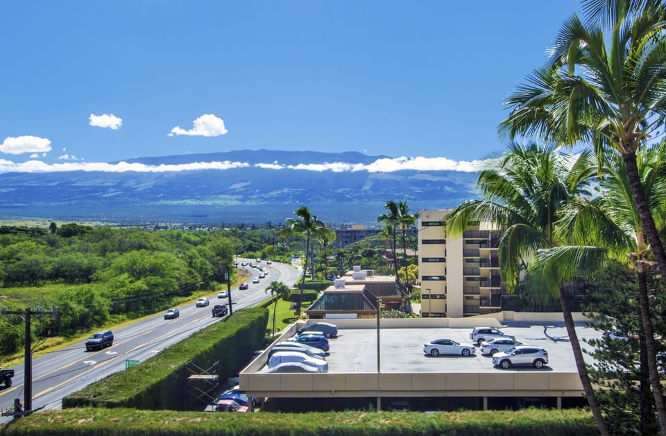 Condo, 2 Bedrooms | Parking