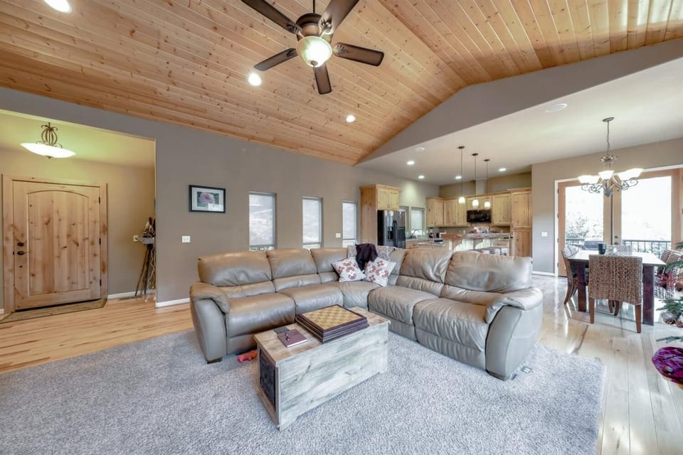 Glorious Living room