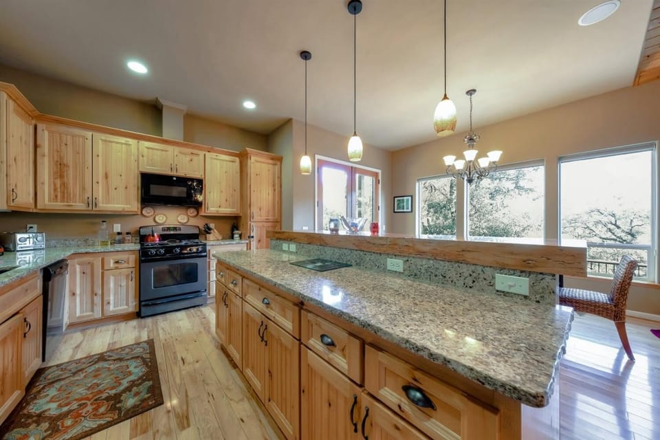Spacious Kitchen