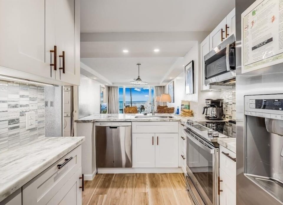Condo, 2 Bedrooms | Private kitchen | Coffee/tea maker, fridge, oven, toaster