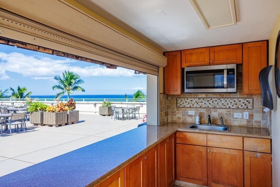 Condo, 2 Bedrooms | Private kitchen | Coffee/tea maker, fridge, oven, toaster