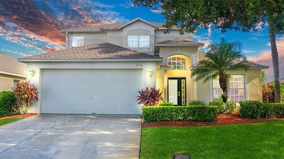 House, 5 Bedrooms | Exterior