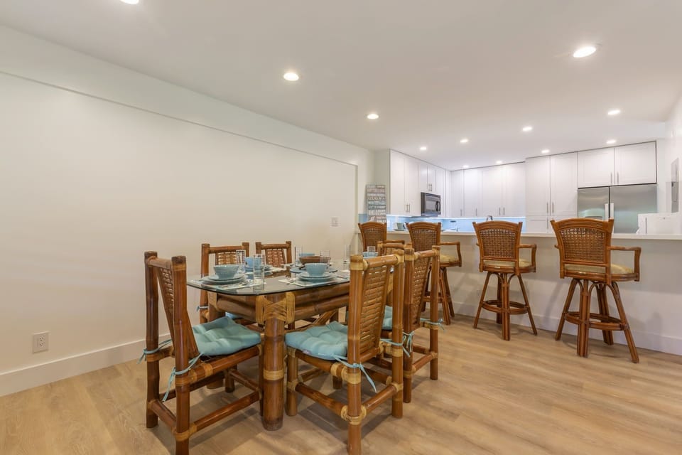 Condo, 3 Bedrooms | Dining