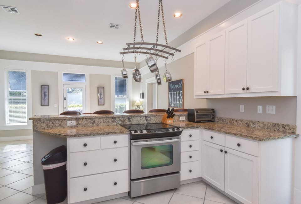 Griffins Getaway- Kitchen