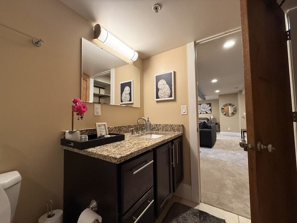 Inviting Airbnb retreat with an open floor plan, offering a seamless blend of comfort and style.