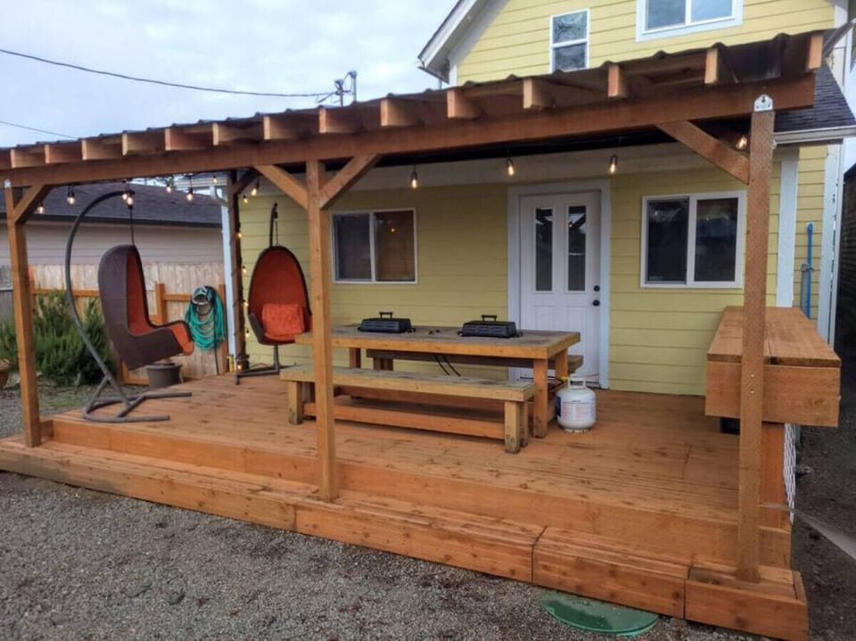 Covered back deck