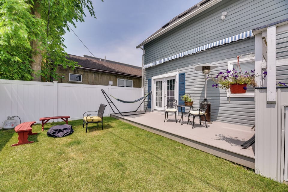 Shared Yard | Shared Driveway | Free Street Parking | Free Public Lot