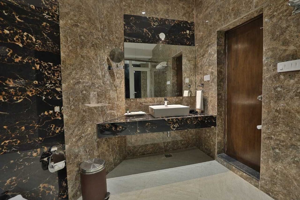 Premium Double Room | Bathroom