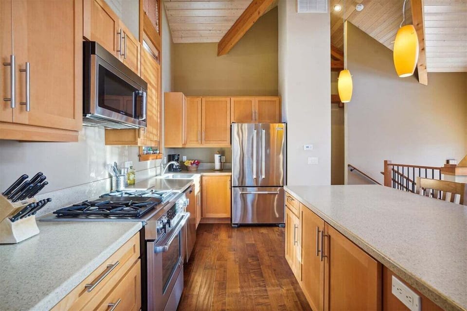 Kitchen at The Lodges D2