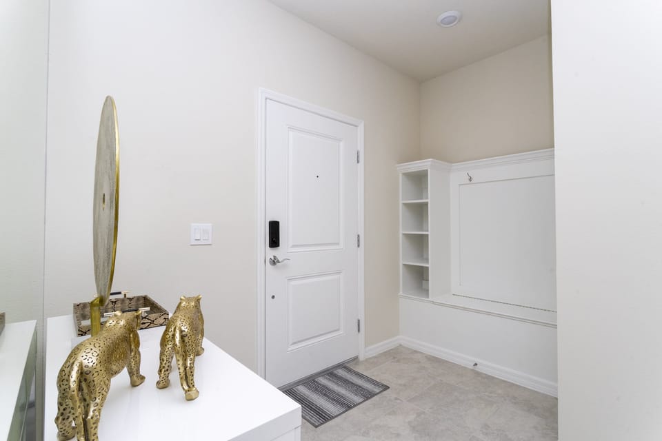 14 - 7586 Oak Spring Ln - 12.jpg