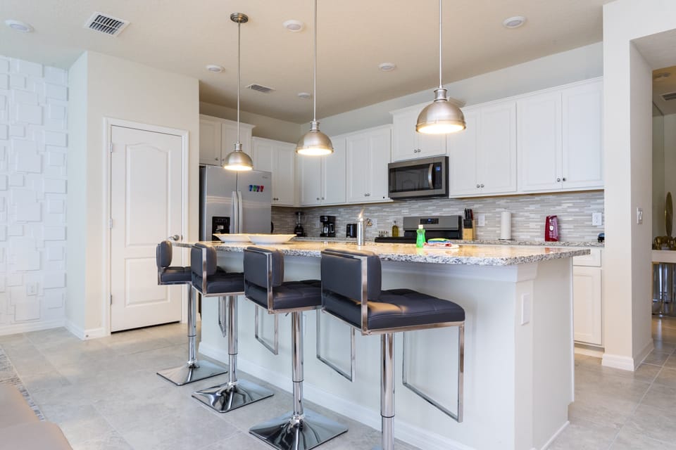 14 - 7586 Oak Spring Ln - 24.jpg