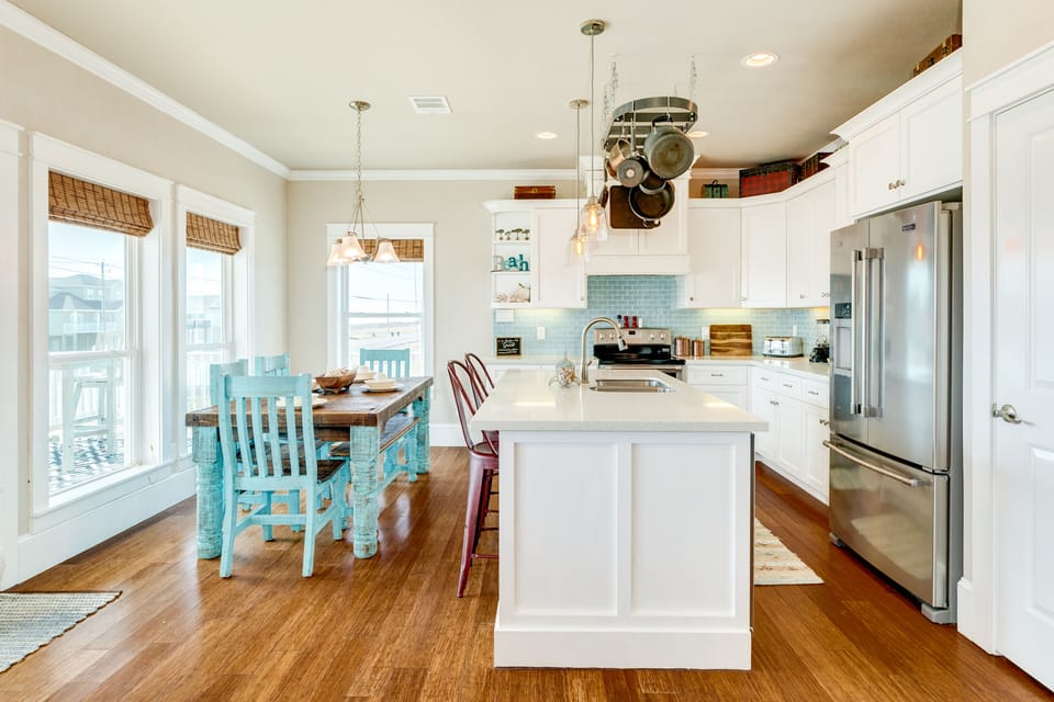 Easily serve homecooked meals to the adjacent dining table