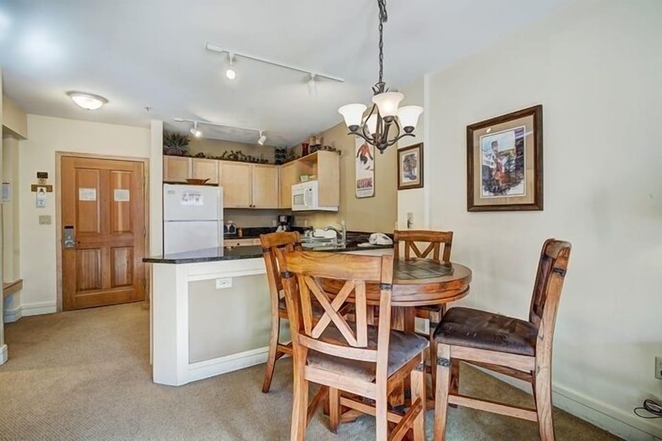 Dining Room, Dining Table, Table, Indoors, Furniture