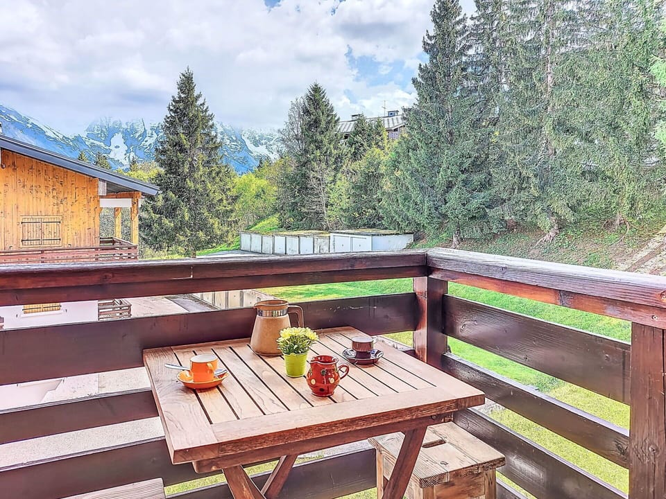 Wood, Porch, Hardwood, Wood Stain, Plank, Deck, Balcony, Larch, Eco Hotel, Outdoor Furniture