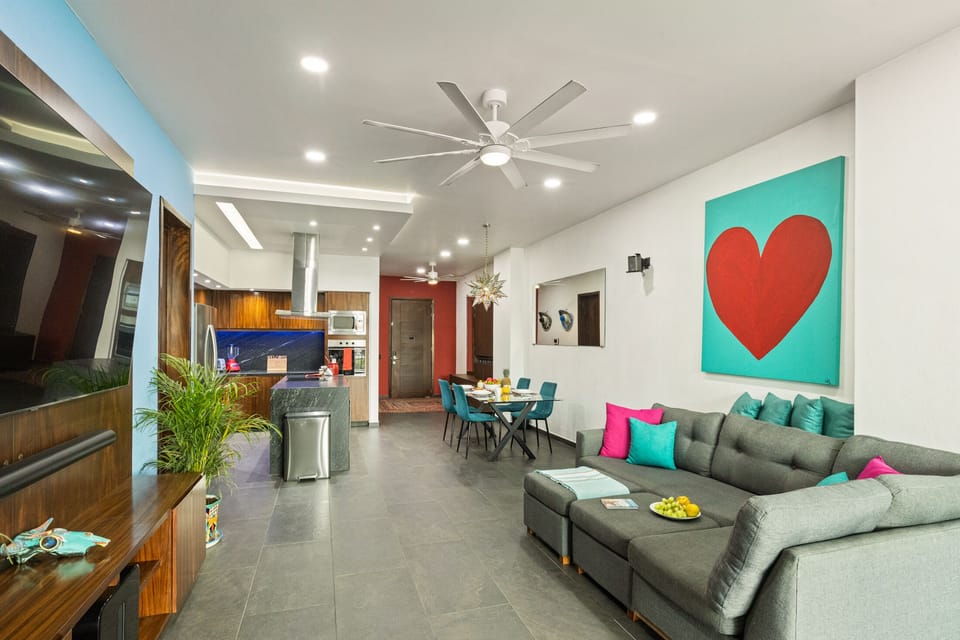 Condo - Image 3