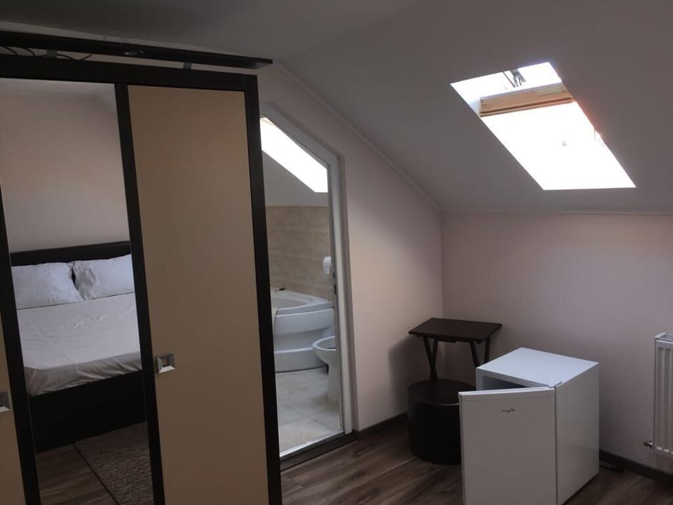 Superior Twin Room | Free WiFi, bed sheets