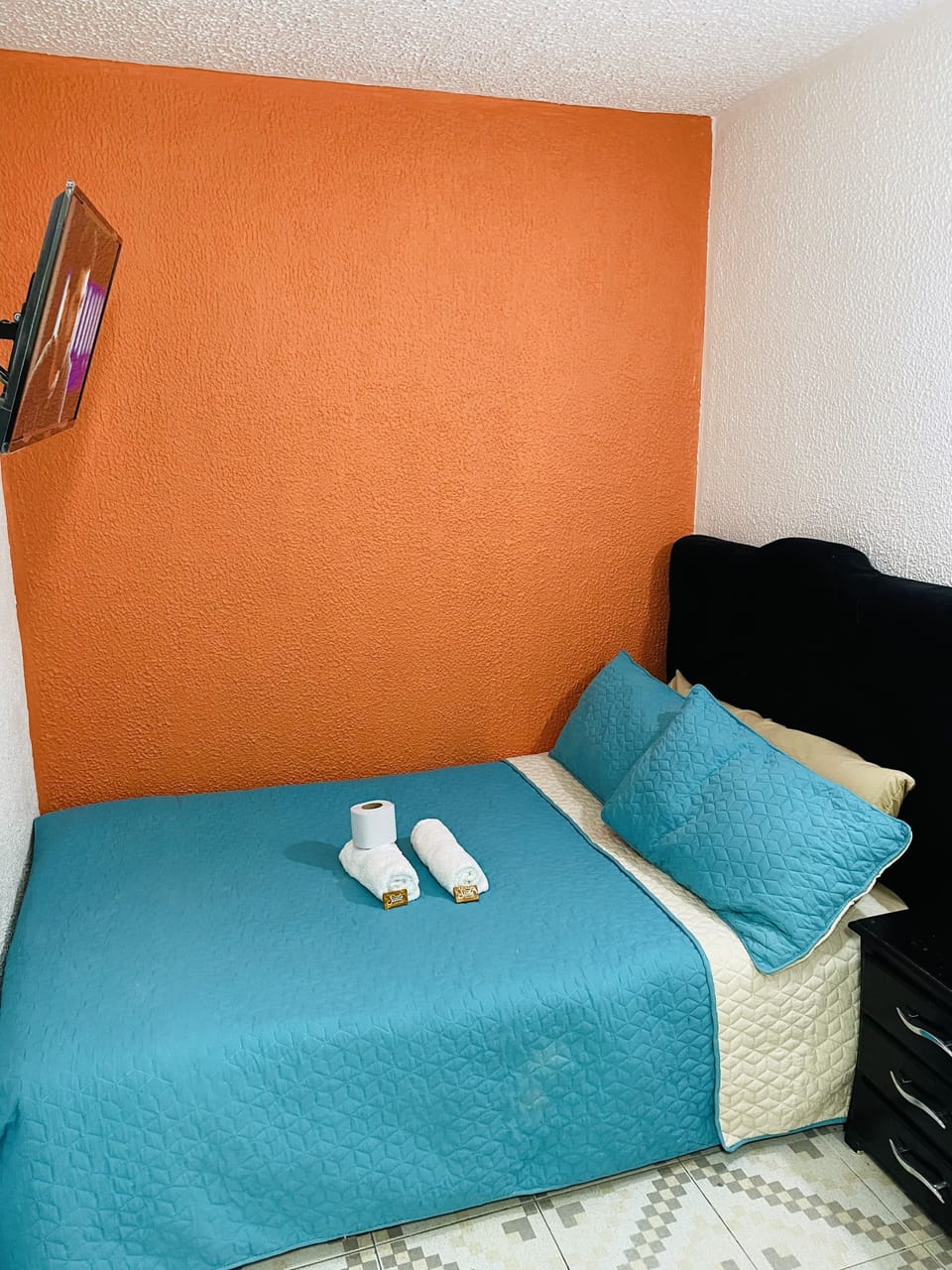 Basic Room | Free WiFi, bed sheets