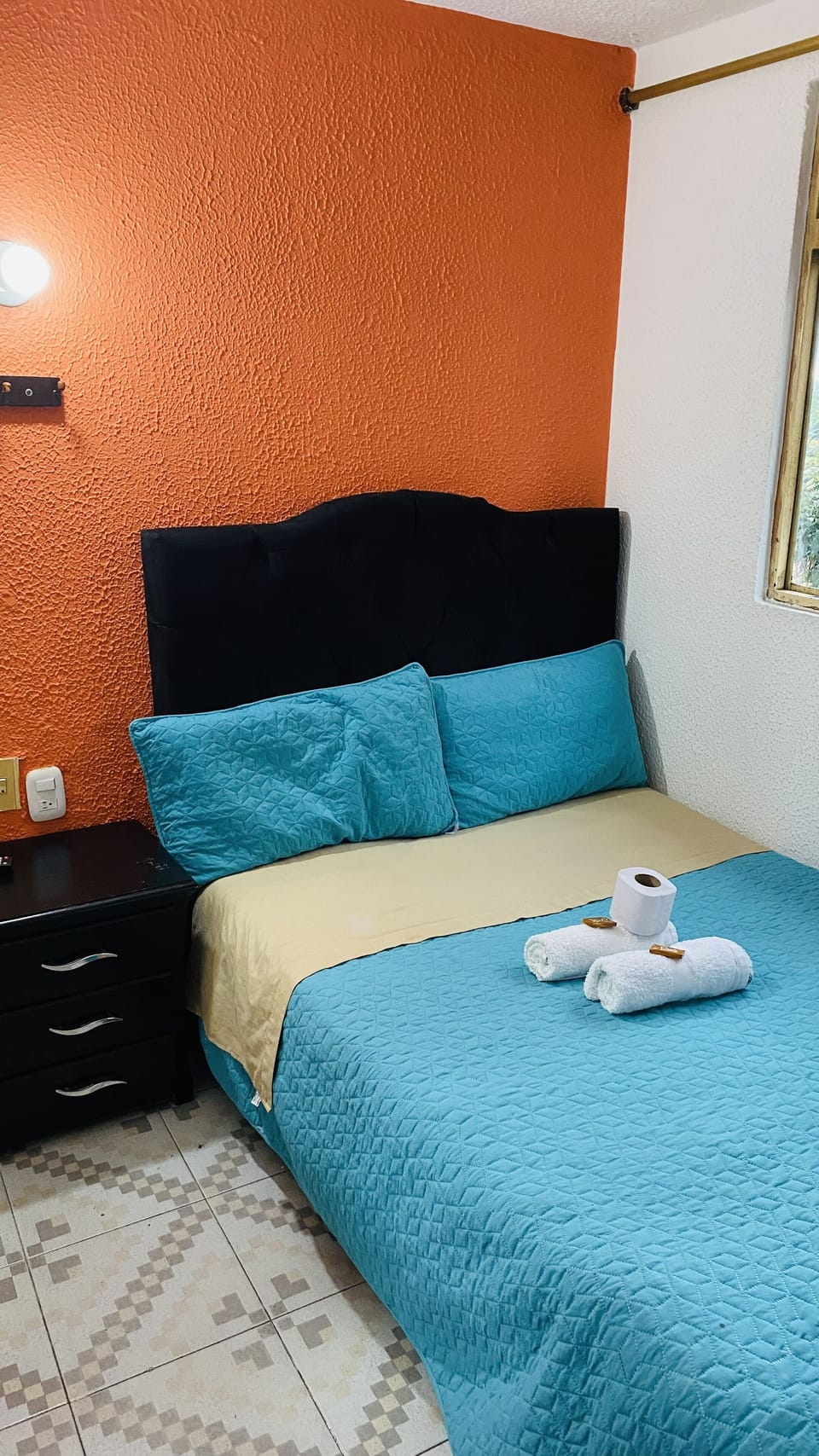 Basic Room | Free WiFi, bed sheets