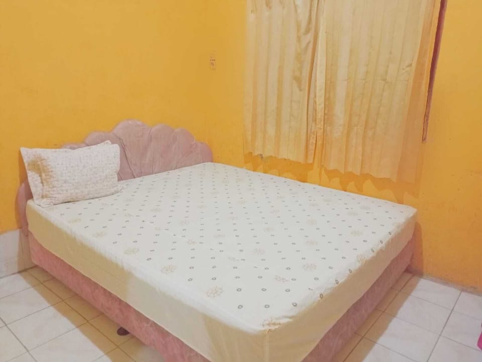 Economy Room | WiFi (free), bed sheets