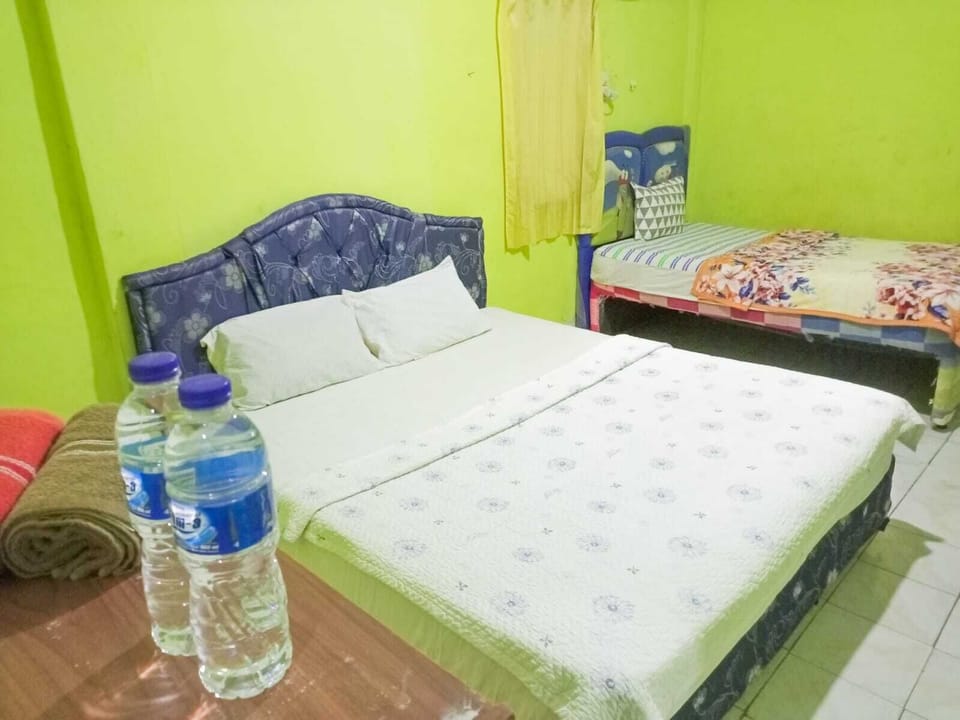 Family Room | WiFi (free), bed sheets