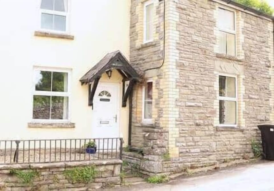 Outside Of The hay Holiday Cottage
