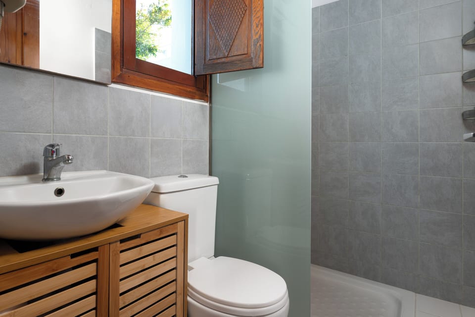 Rooftop Studio with Sea View | Bathroom | Slippers