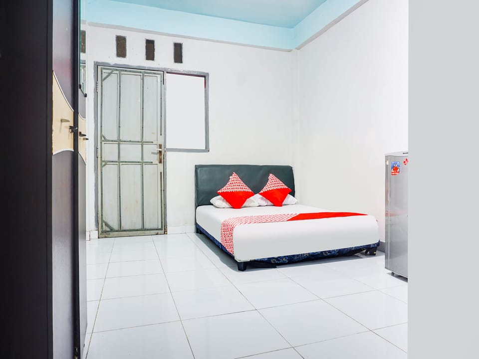 Standard Double Room | WiFi (free), bed sheets