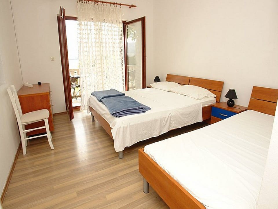 Studio (Studio Apartment with Balcony and Sea) | 3 bedrooms, free cribs/infant beds