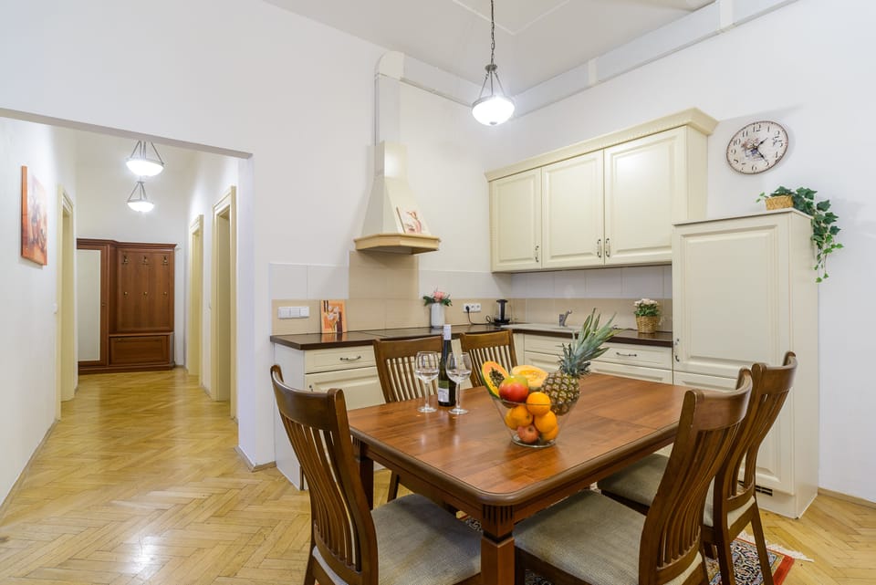 Classic Apartment | Private kitchen | Fridge, microwave, oven, stovetop