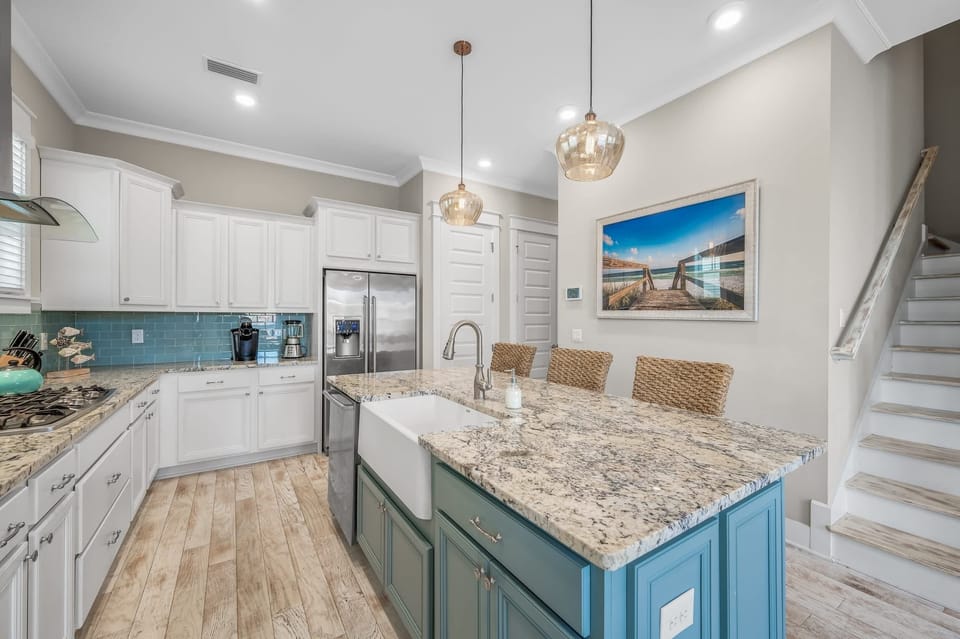Gourmet kitchen
