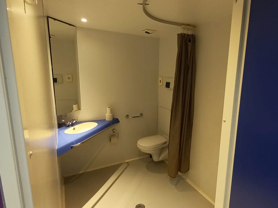 Separate tub and shower