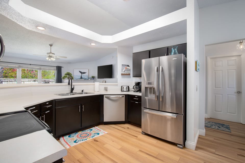 Fully equipped kitchen