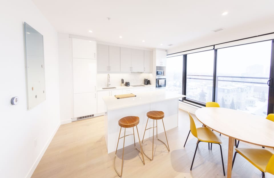 Family Apartment | Living area | 55-inch Smart TV with digital channels, TV, Netflix