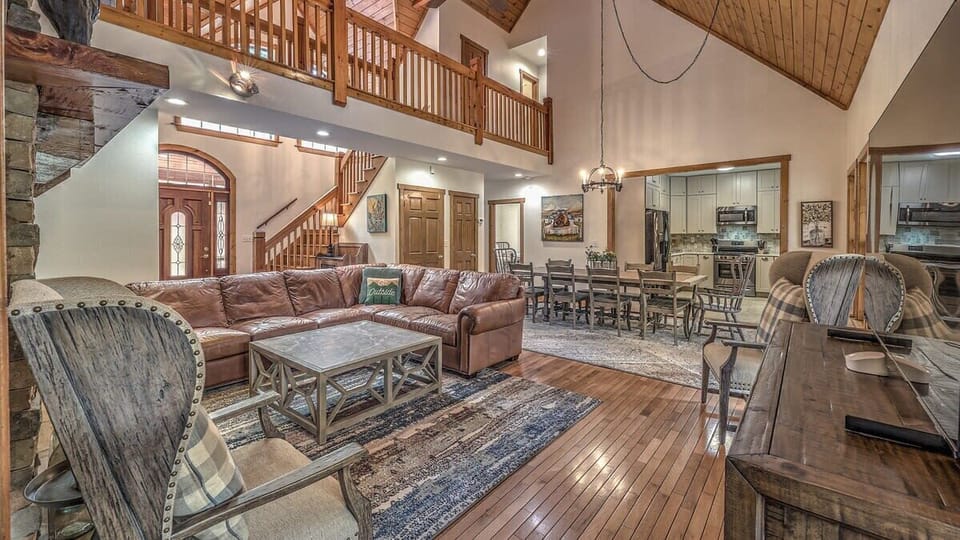 Main Living Area/Dining Area
