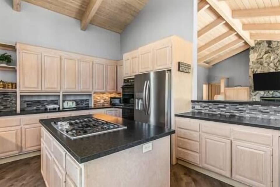 2523d43e db2a 4e75 ab83 ec3b47c37afb