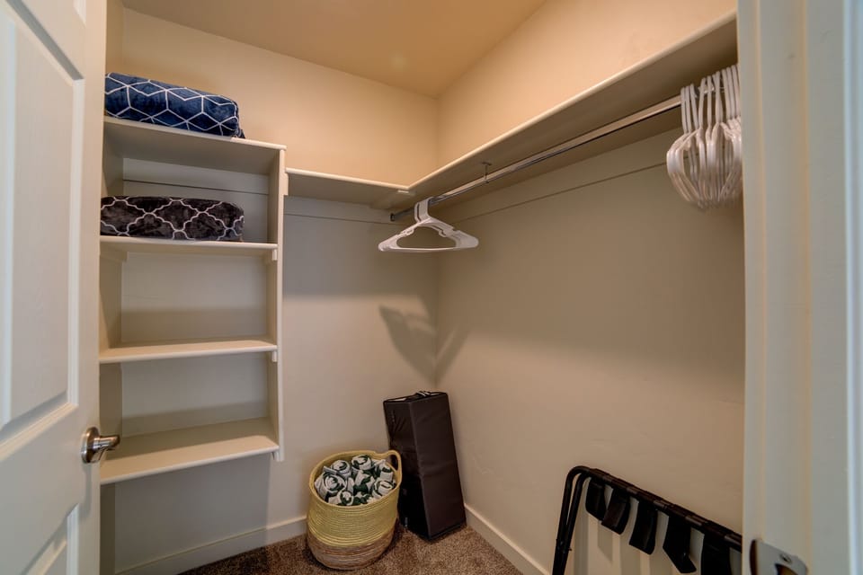Bunk room closet