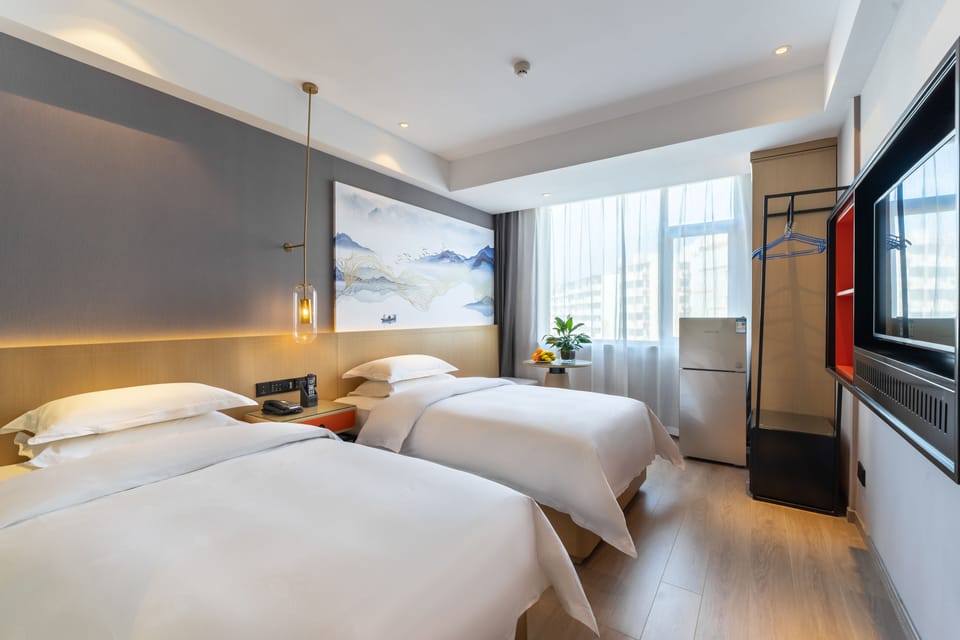 Comfort Twin Room | Premium bedding, down comforters, minibar, individually decorated