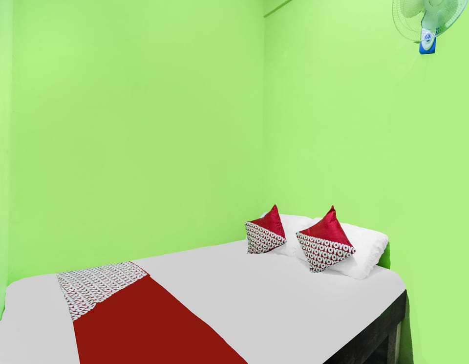 Basic Double Room | WiFi (free), bed sheets