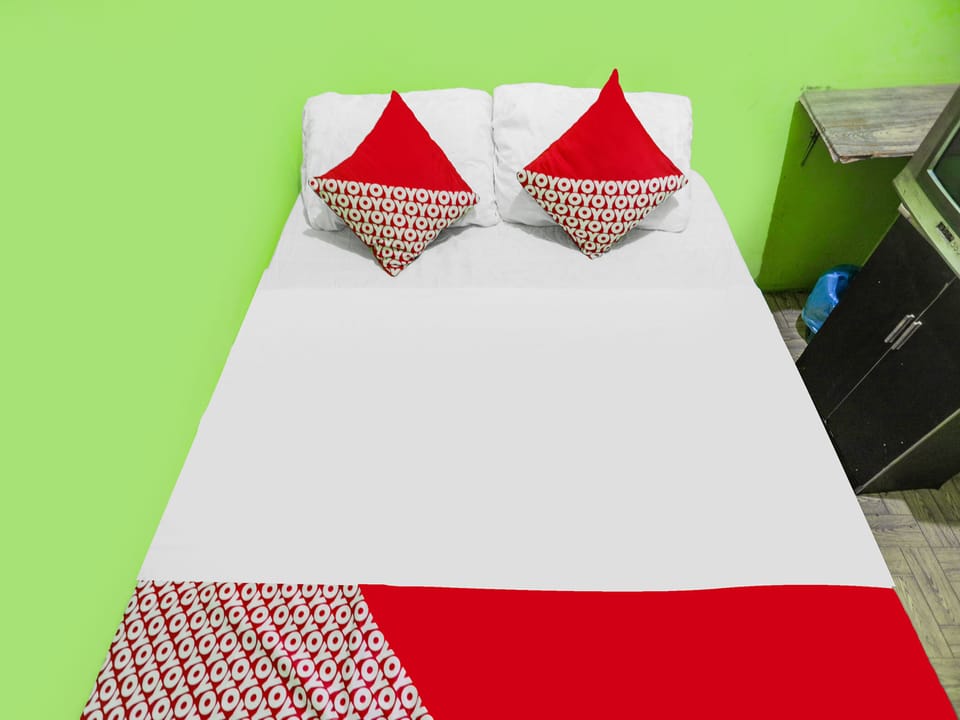 Basic Double Room | WiFi (free), bed sheets