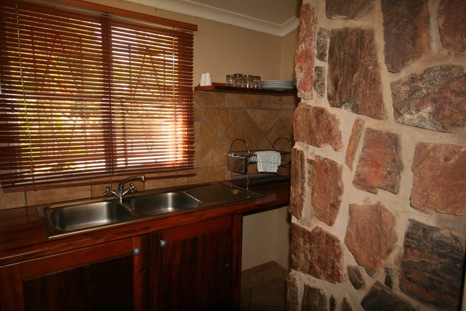 Selati 6 - Family Unit | Private kitchen | Coffee/tea maker, fridge, microwave, electric kettle