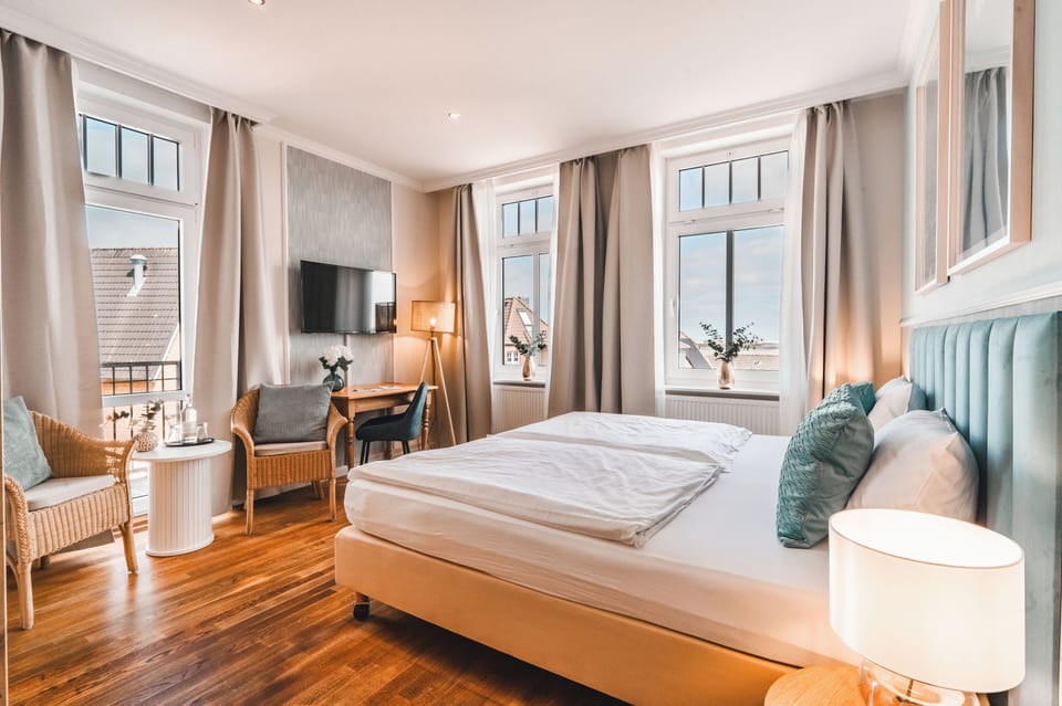 Standard Double Room | In-room safe, individually decorated, individually furnished, desk