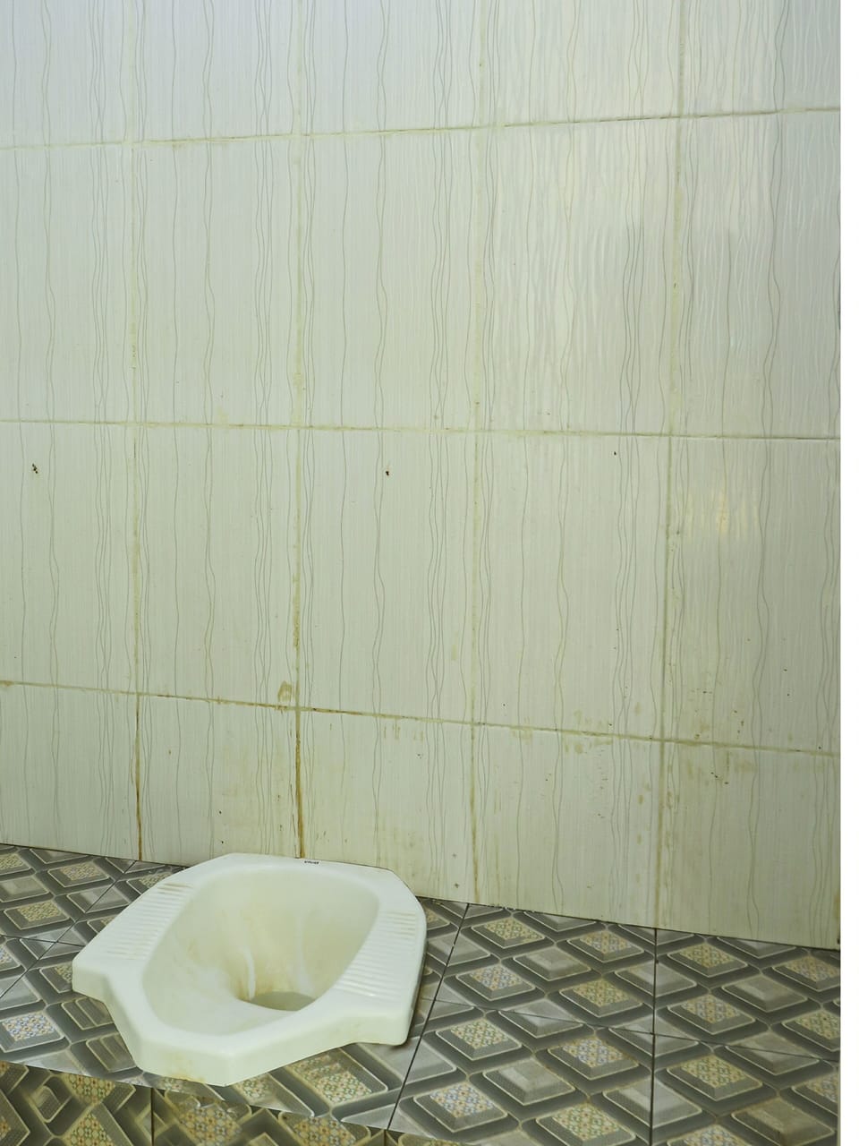 Economy Double Room | Bathroom | Shower, rainfall showerhead, towels, toilet paper