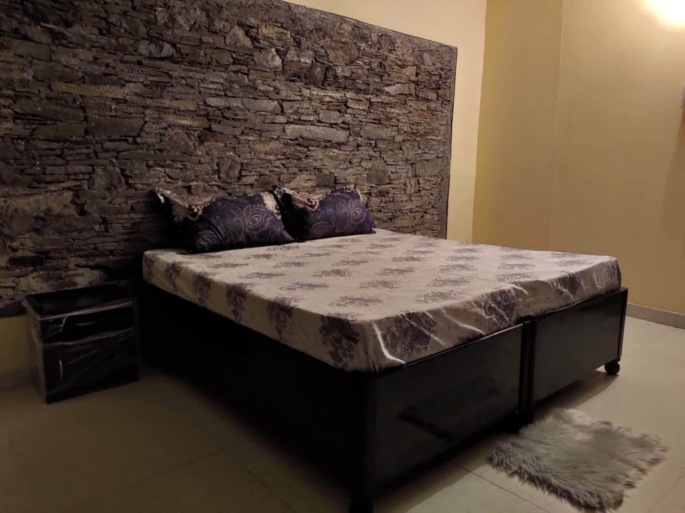 Standard Room | Free WiFi