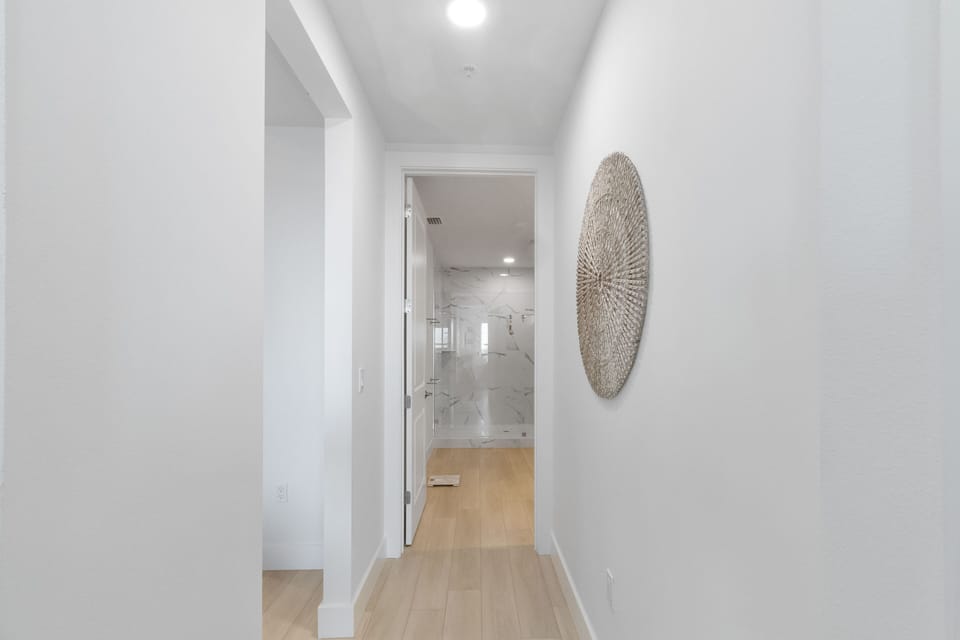 #405 The Harbor Condos Master Bathroom Entry