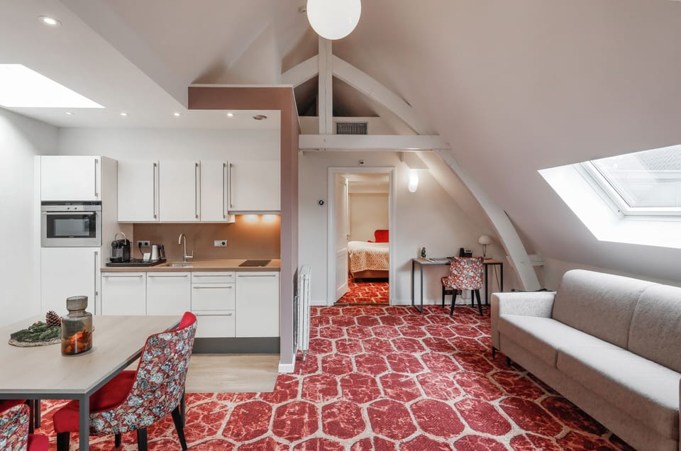 Luxury Apartment | Private kitchen | Coffee/tea maker
